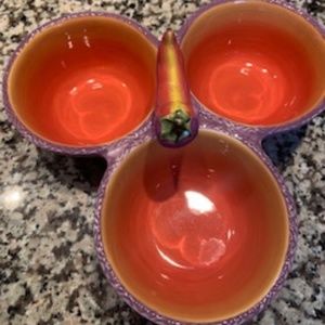 Decorative serving dish for side dishes